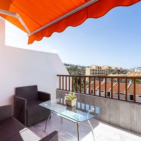 דירה Bright & Elegant Duplex With Terrace And Pool, Just Steps From Puerto Colon